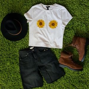 Sunflower Graphic Crop Top